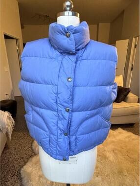 Women’s North Face Short Cropped Puffer Vest Sz L But Fits M